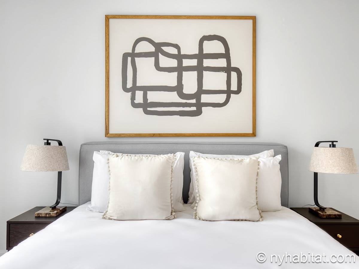 Bedroom - Photo 2 of 3