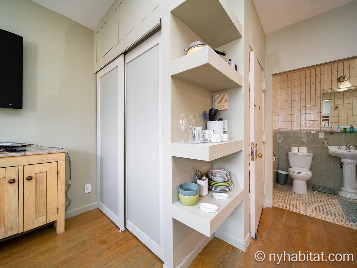 Kitchen - Photo 4 of 4