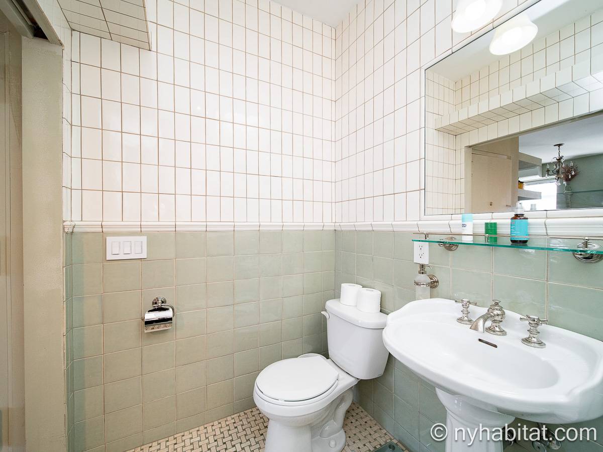 Bathroom - Photo 3 of 3