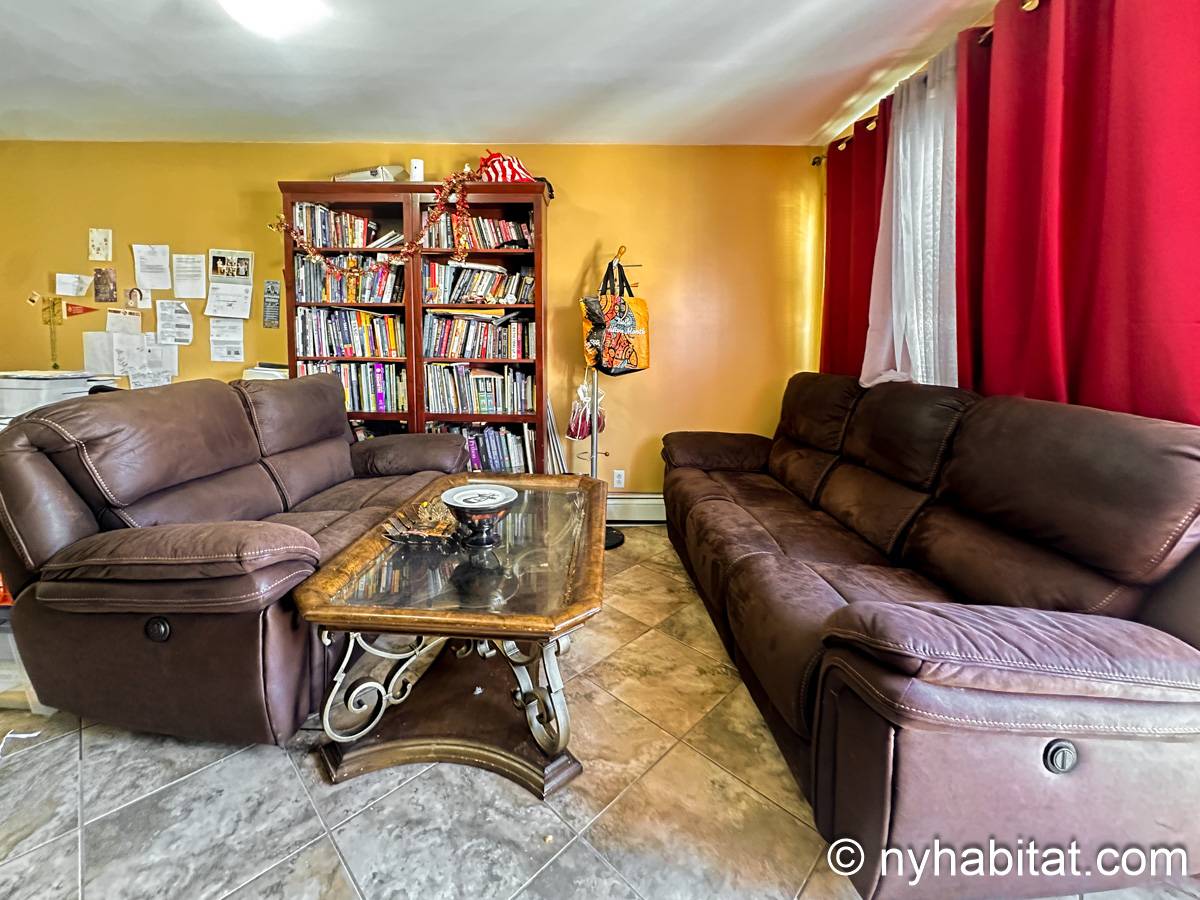 Wohnzimmer - Photo 2 von 3