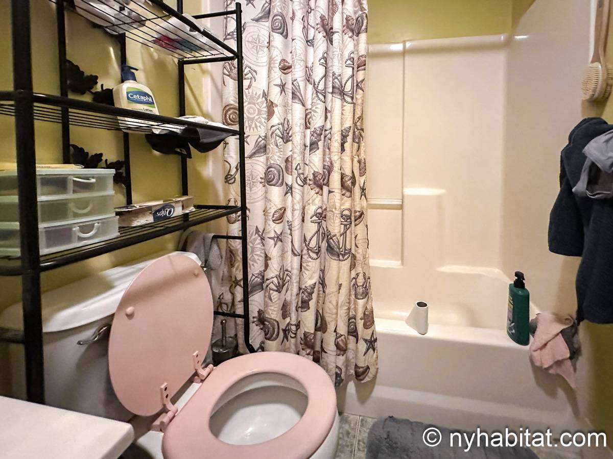 Badezimmer 2 - Photo 1 von 3