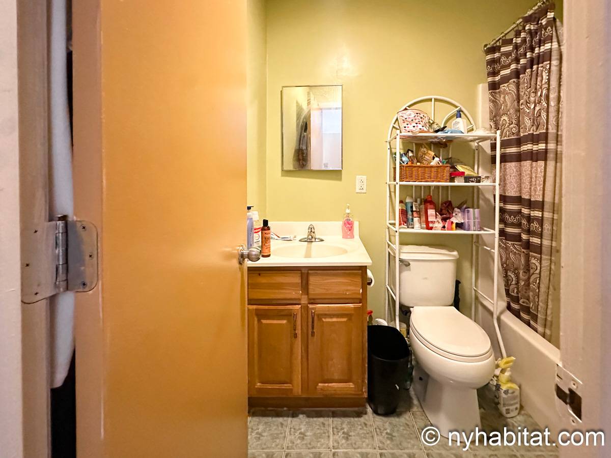 Badezimmer 1 - Photo 1 von 2