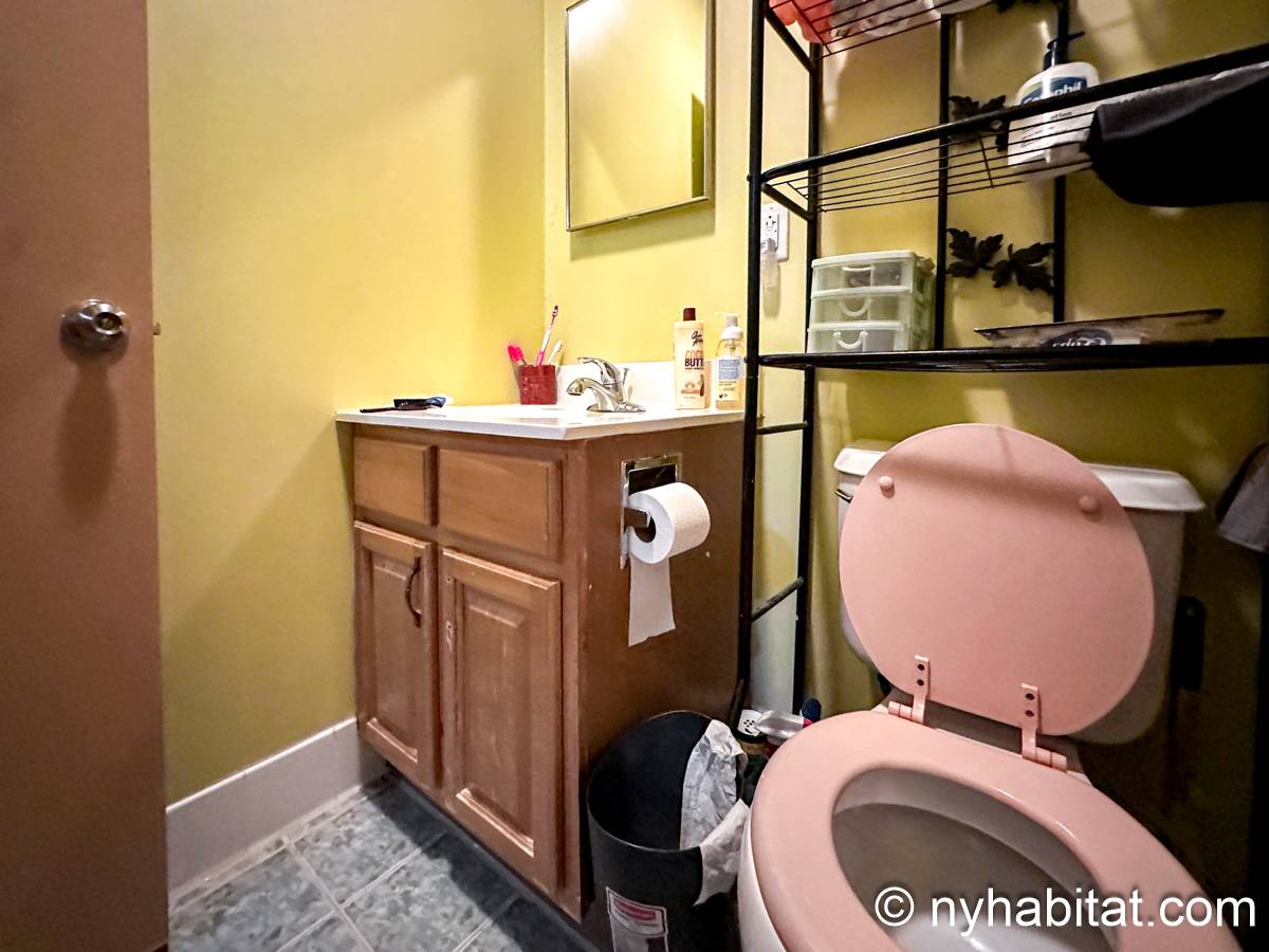 Badezimmer 2 - Photo 2 von 3