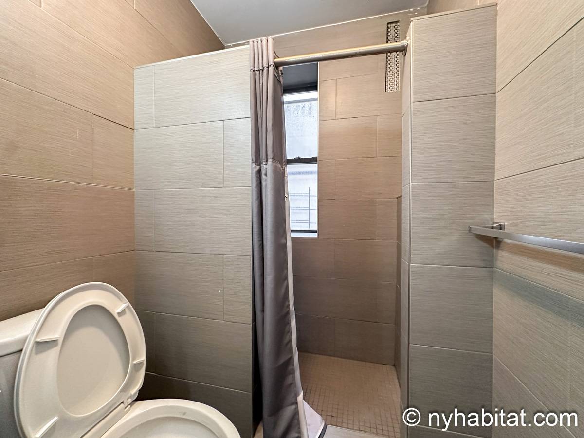 Badezimmer 1 - Photo 1 von 3