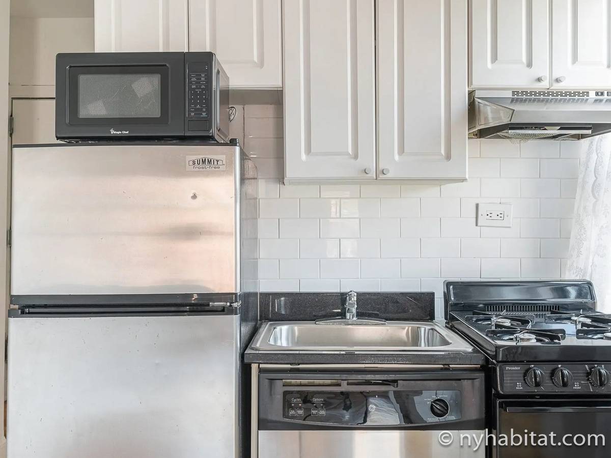 Kitchen - Photo 2 of 2