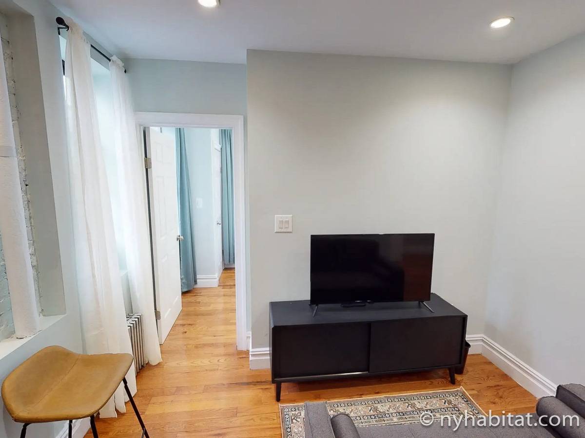 Living room - Photo 2 of 3