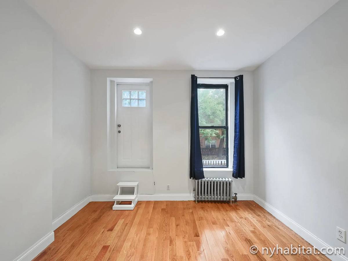 Bedroom - Photo 4 of 4