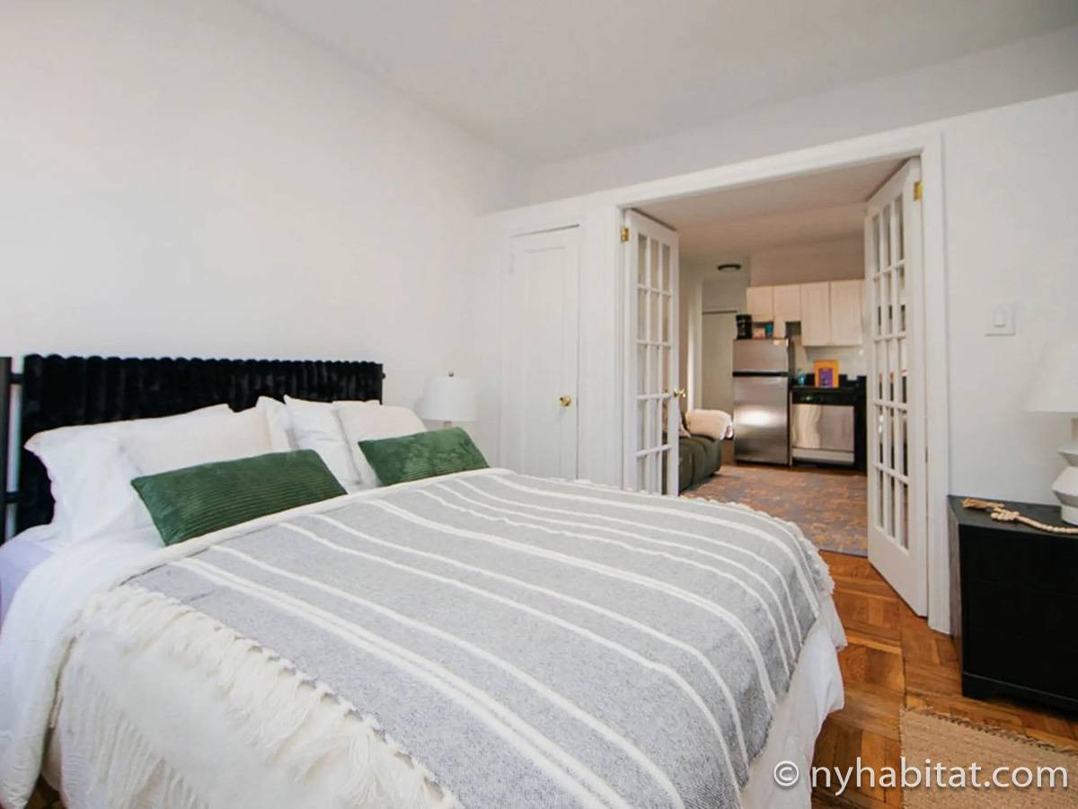 Schlafzimmer - Photo 2 von 3