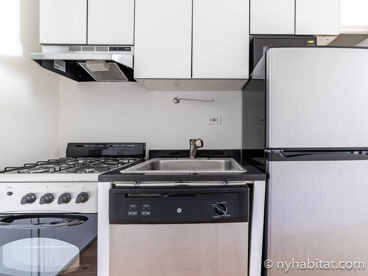 Kitchen - Photo 2 of 3