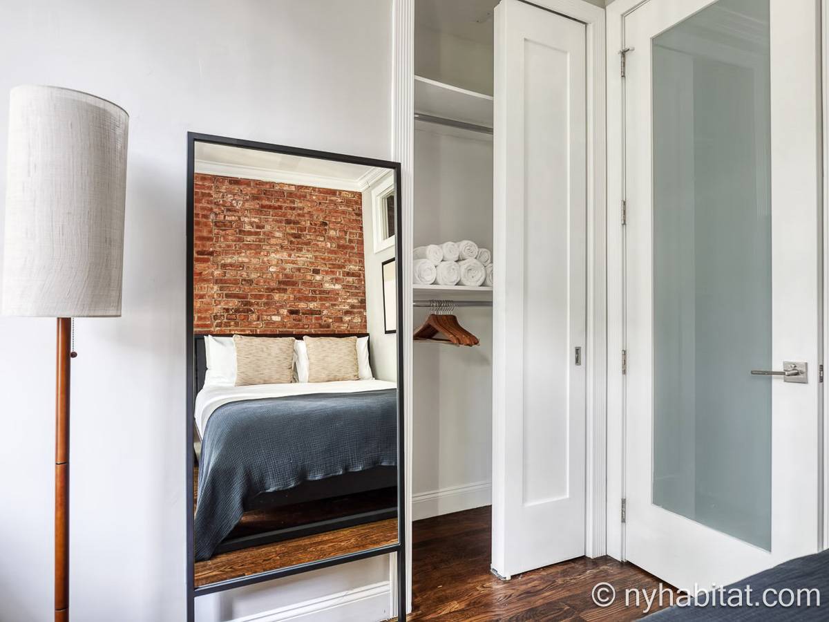 Bedroom - Photo 3 of 3