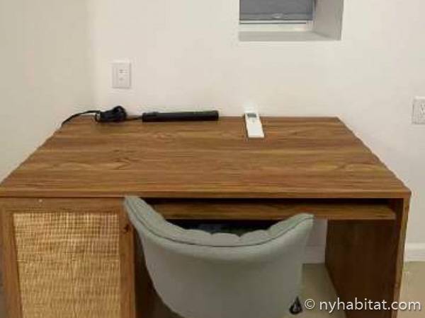 Living room - Photo 3 of 3