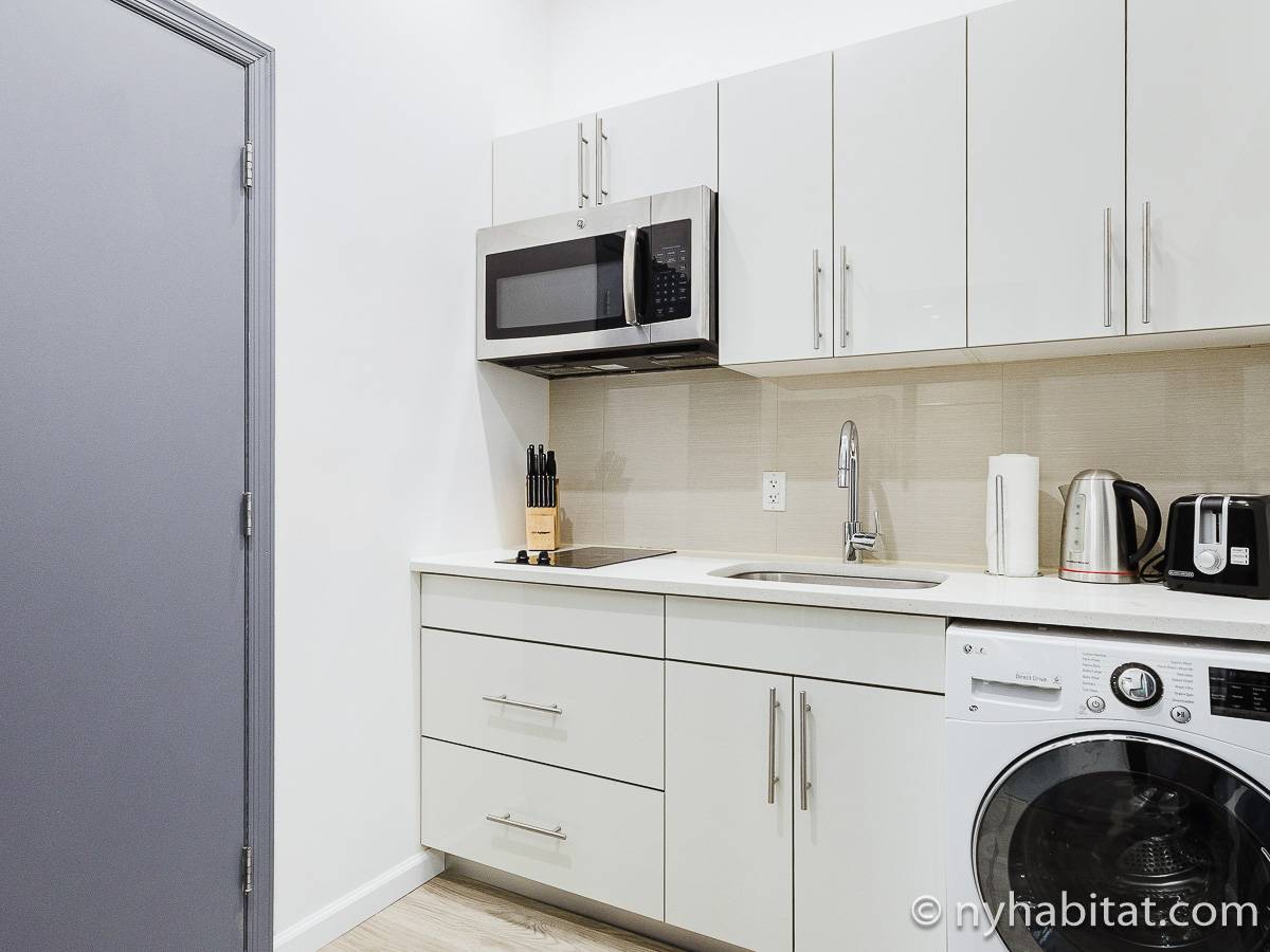 Kitchen - Photo 4 of 4