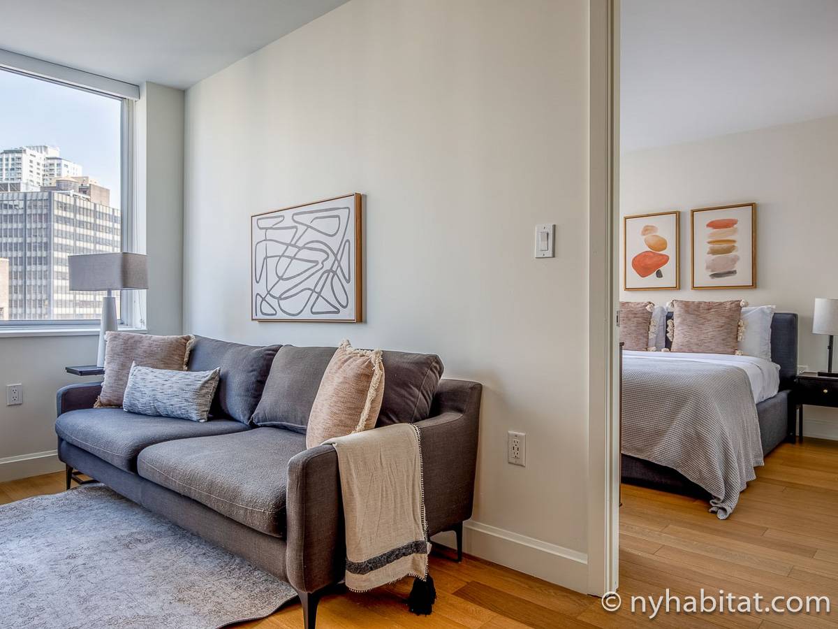 Living room - Photo 3 of 6