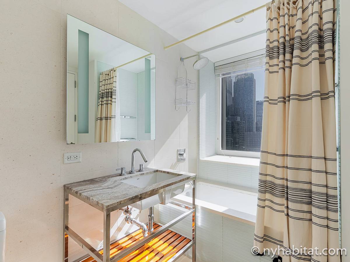 Ba&ntilde;o - Photo 2 de 2