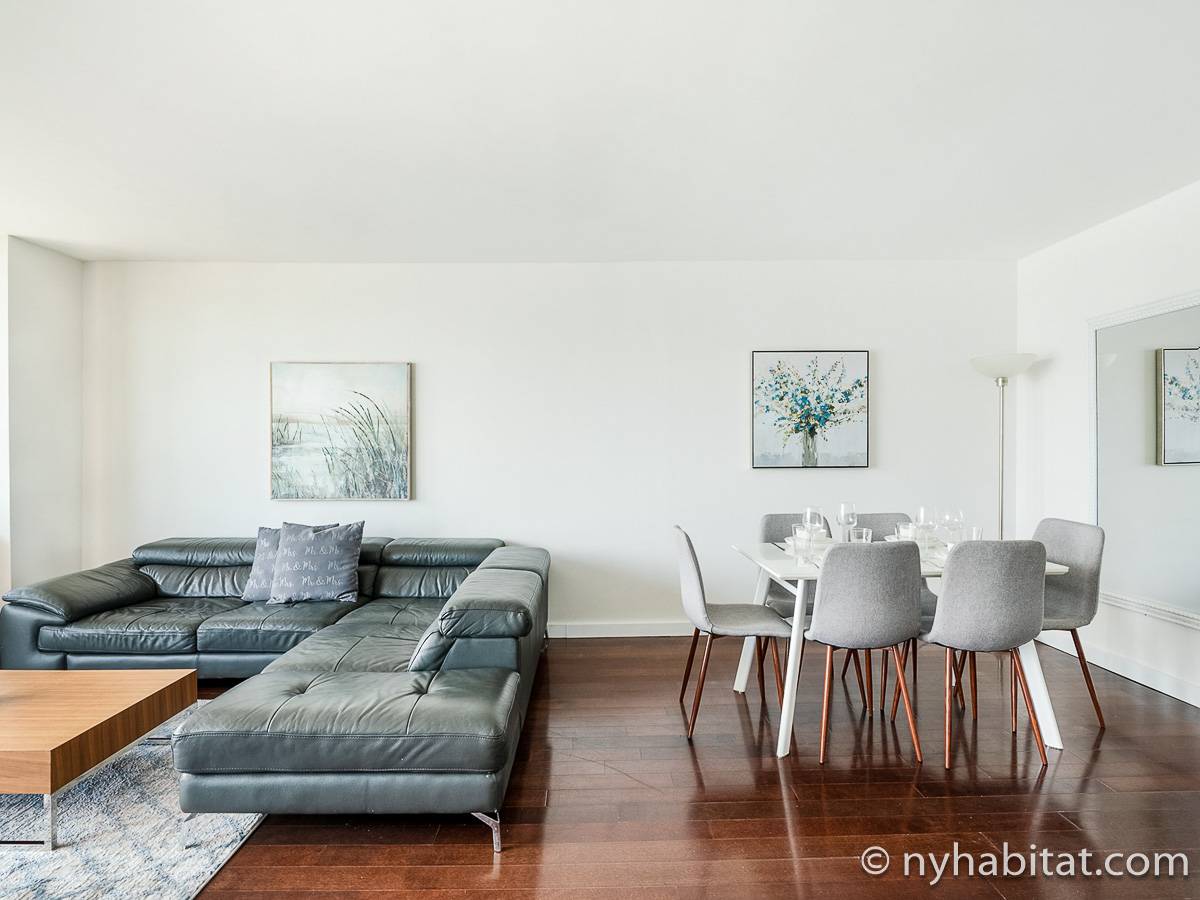 Living room - Photo 2 of 8