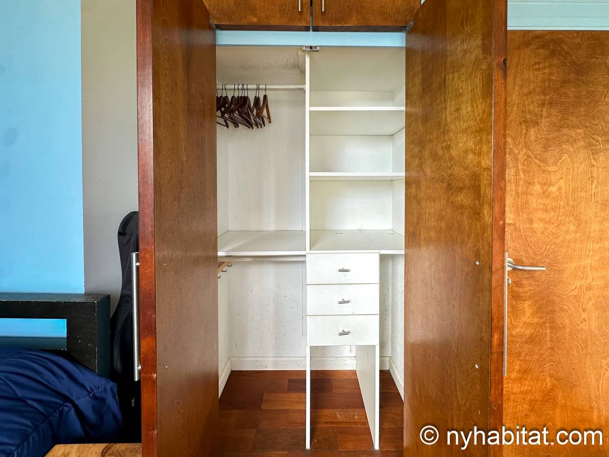 Bedroom - Photo 5 of 6 Bedroom - Photo 5 of 6