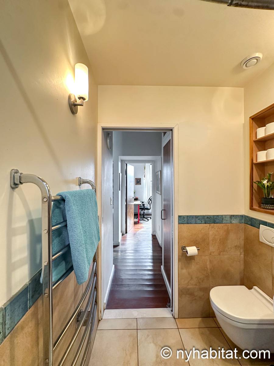 Bathroom - Photo 4 of 5 Bathroom - Photo 4 of 5