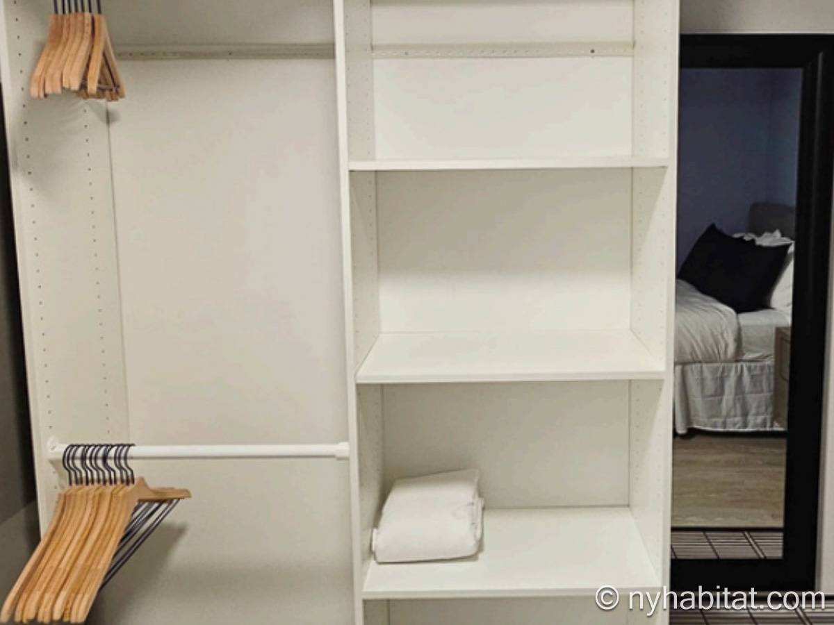 Living room - Photo 4 of 4