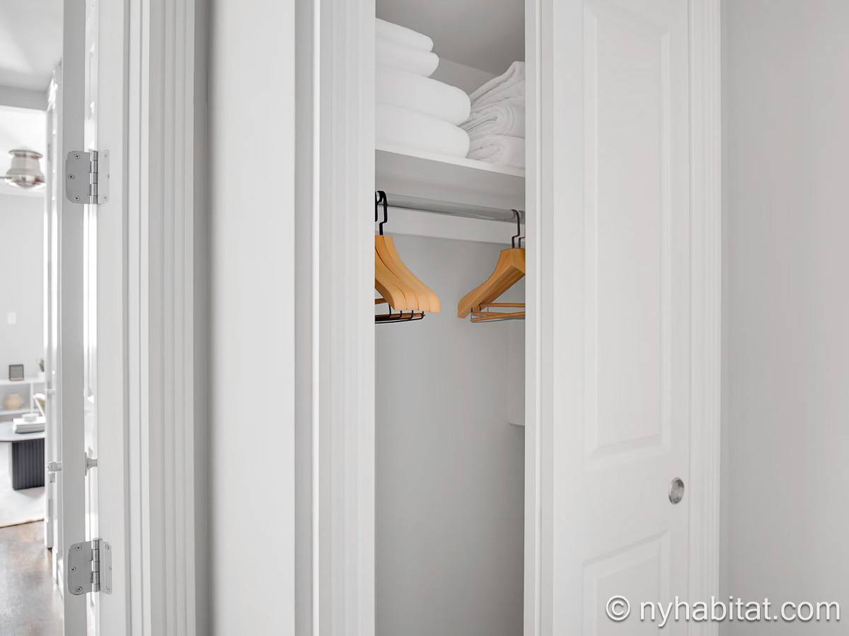 Bedroom - Photo 3 of 3