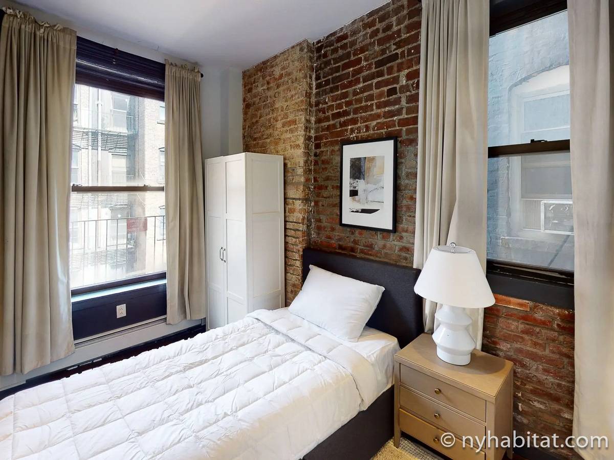 Camera 1 - Photo 1 di 3