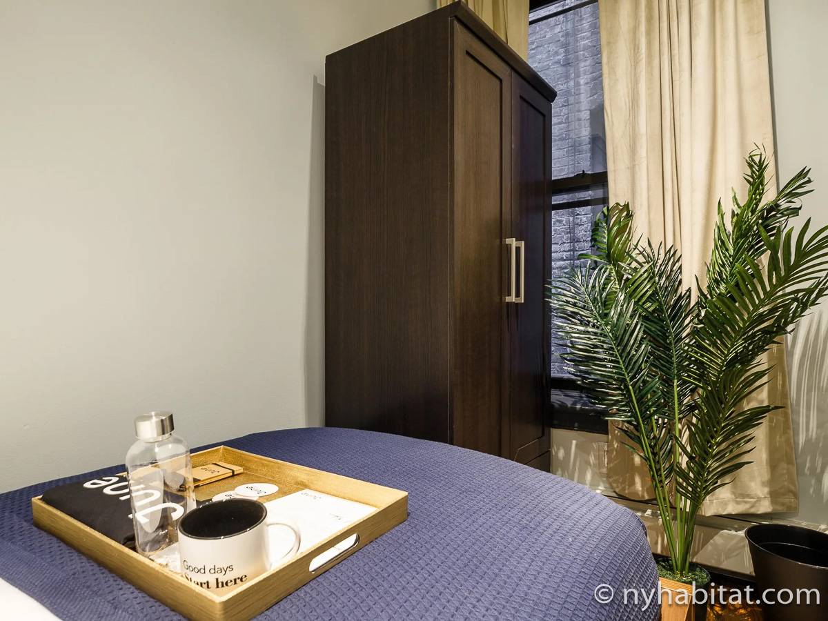 Camera 2 - Photo 2 di 2