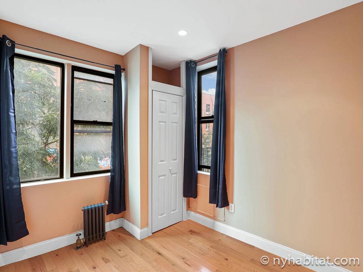 Bedroom - Photo 3 of 5