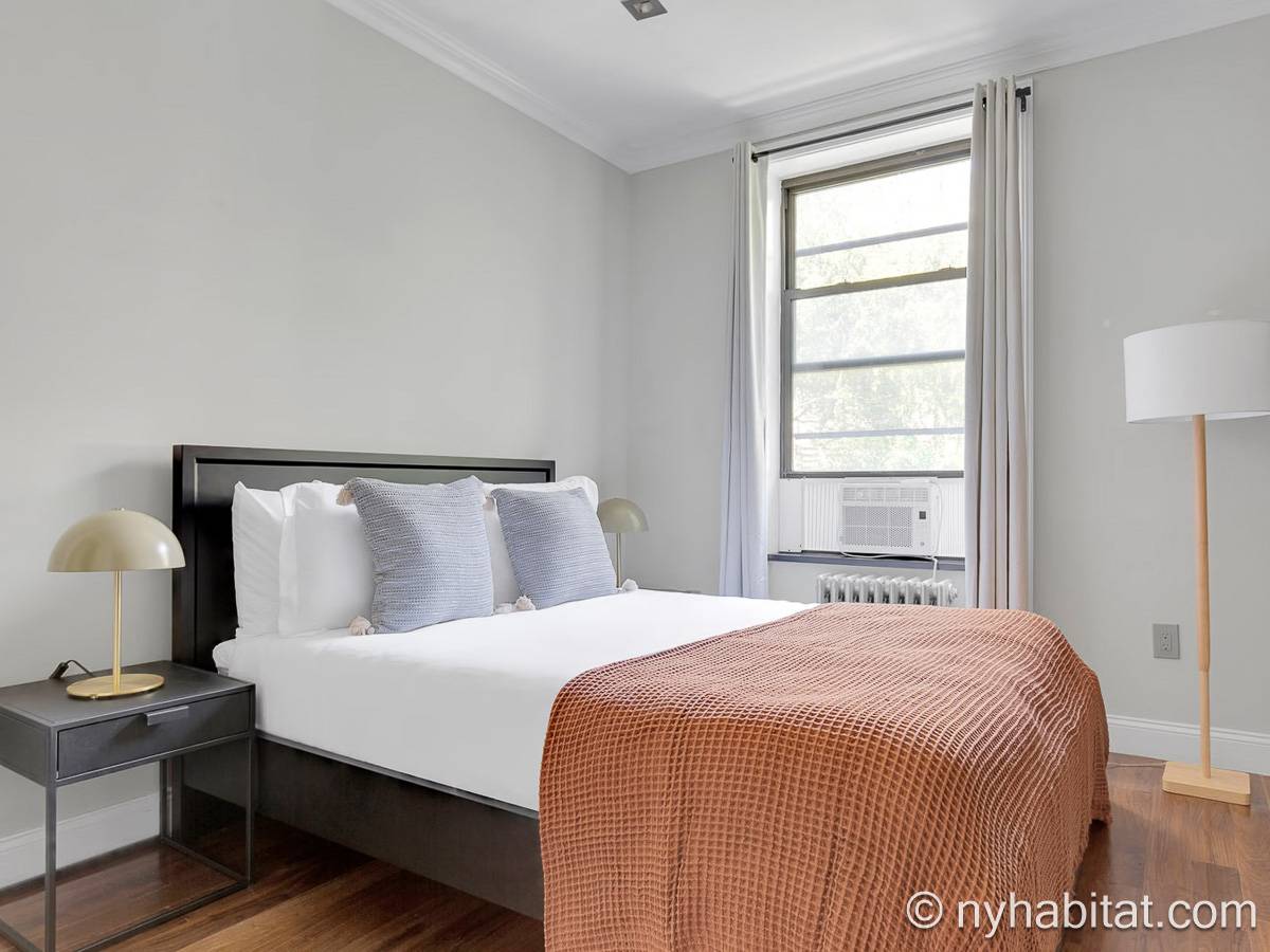 Schlafzimmer 1 - Photo 1 von 3