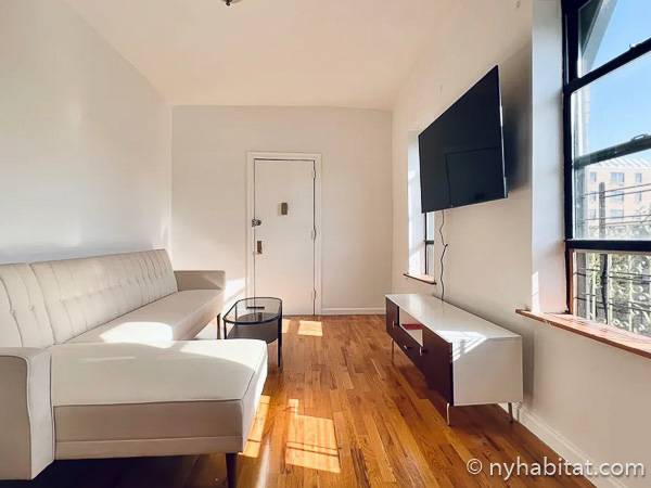 Living room - Photo 2 of 2