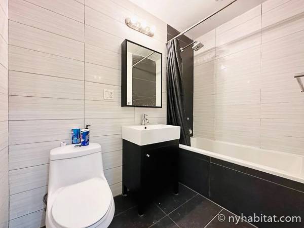 Bagno 1 - Photo 1 di 1