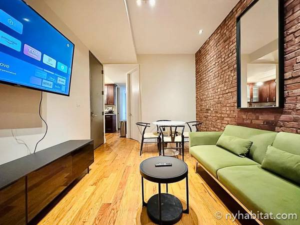 Living room - Photo 2 of 3