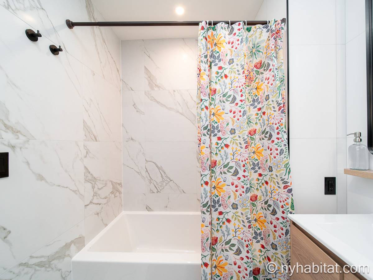 Bathroom - Photo 3 of 4