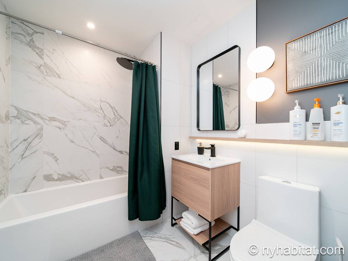 Bathroom 2 - Photo 1 of 3