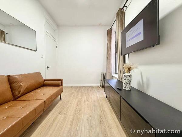 Living room - Photo 2 of 2