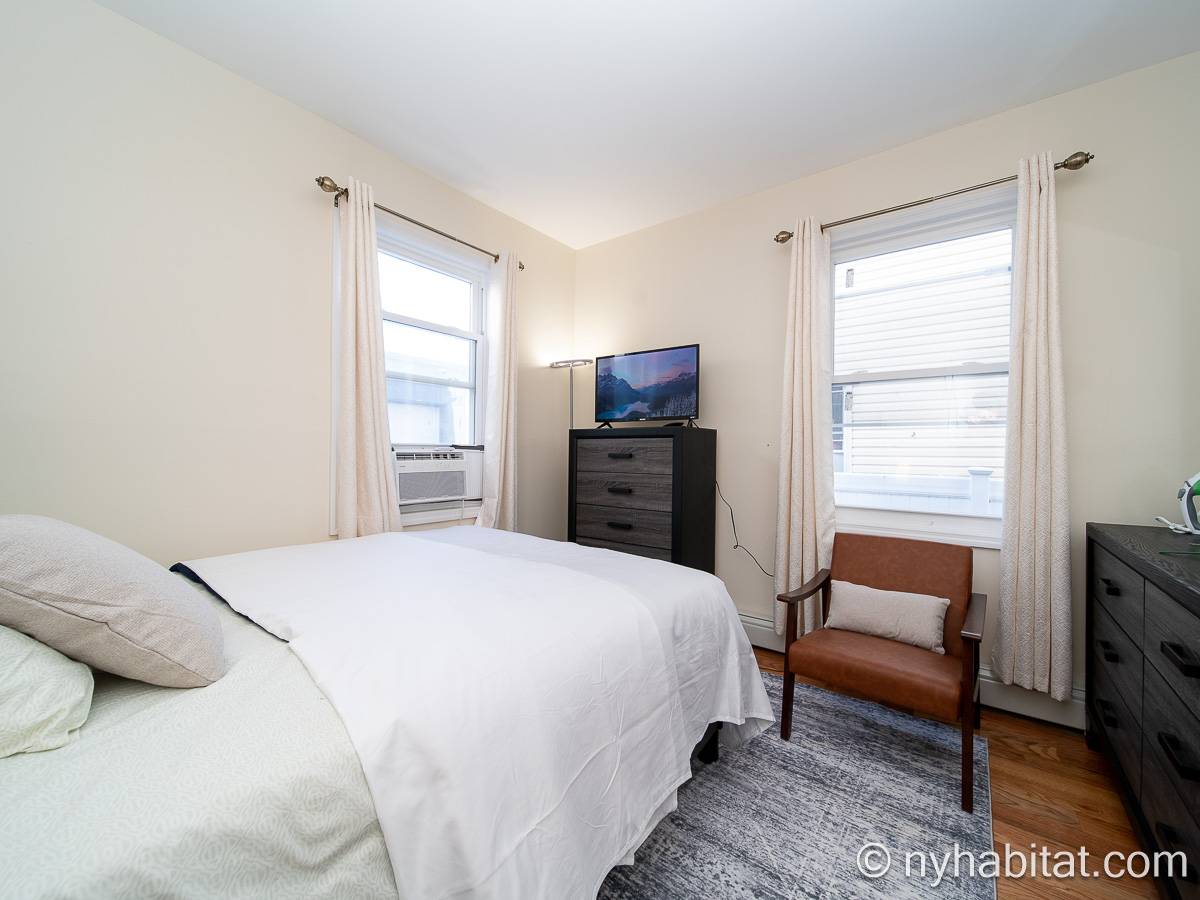 Bedroom - Photo 1 of 4