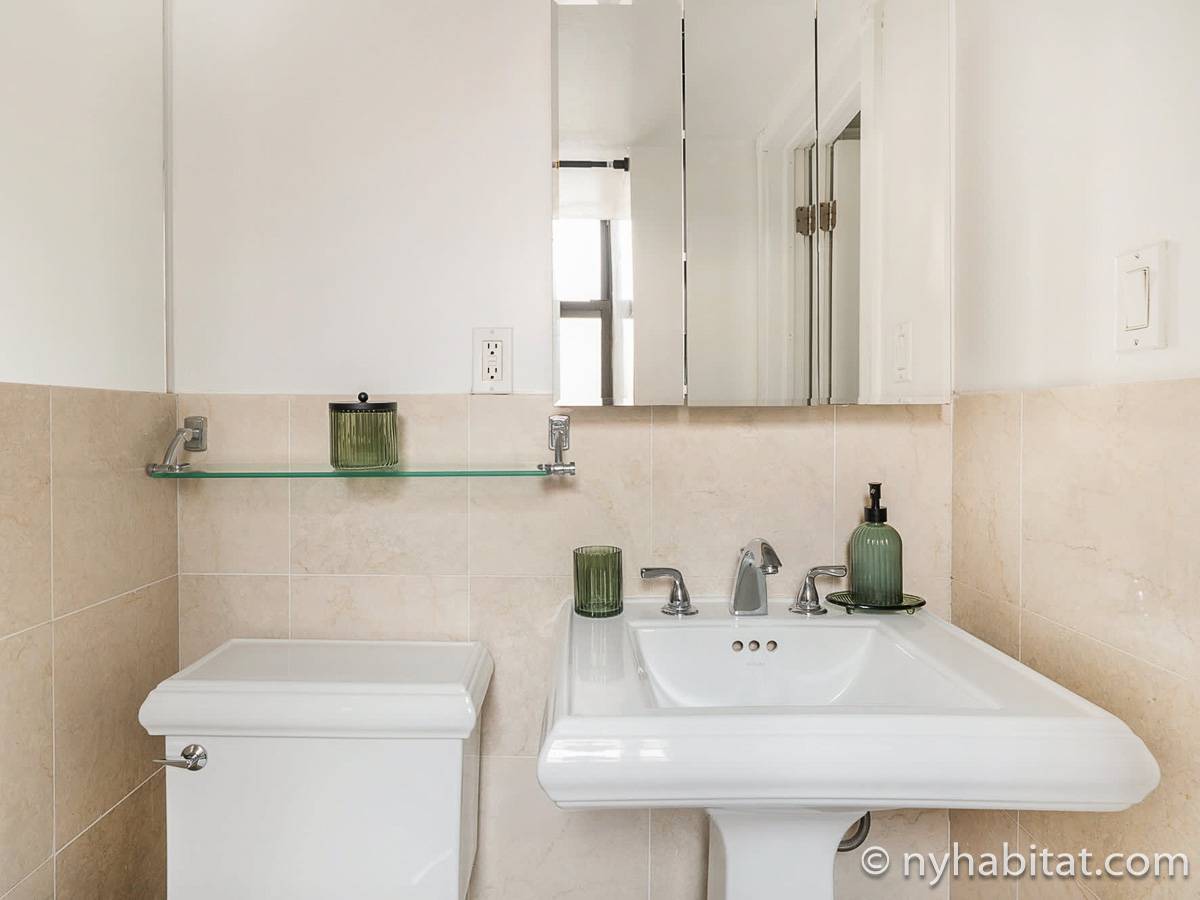 Bathroom - Photo 1 of 3 Bathroom - Photo 1 of 3