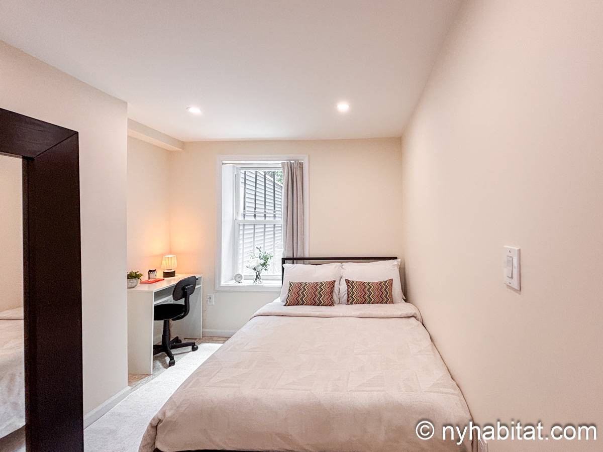 Schlafzimmer 1 - Photo 1 von 3
