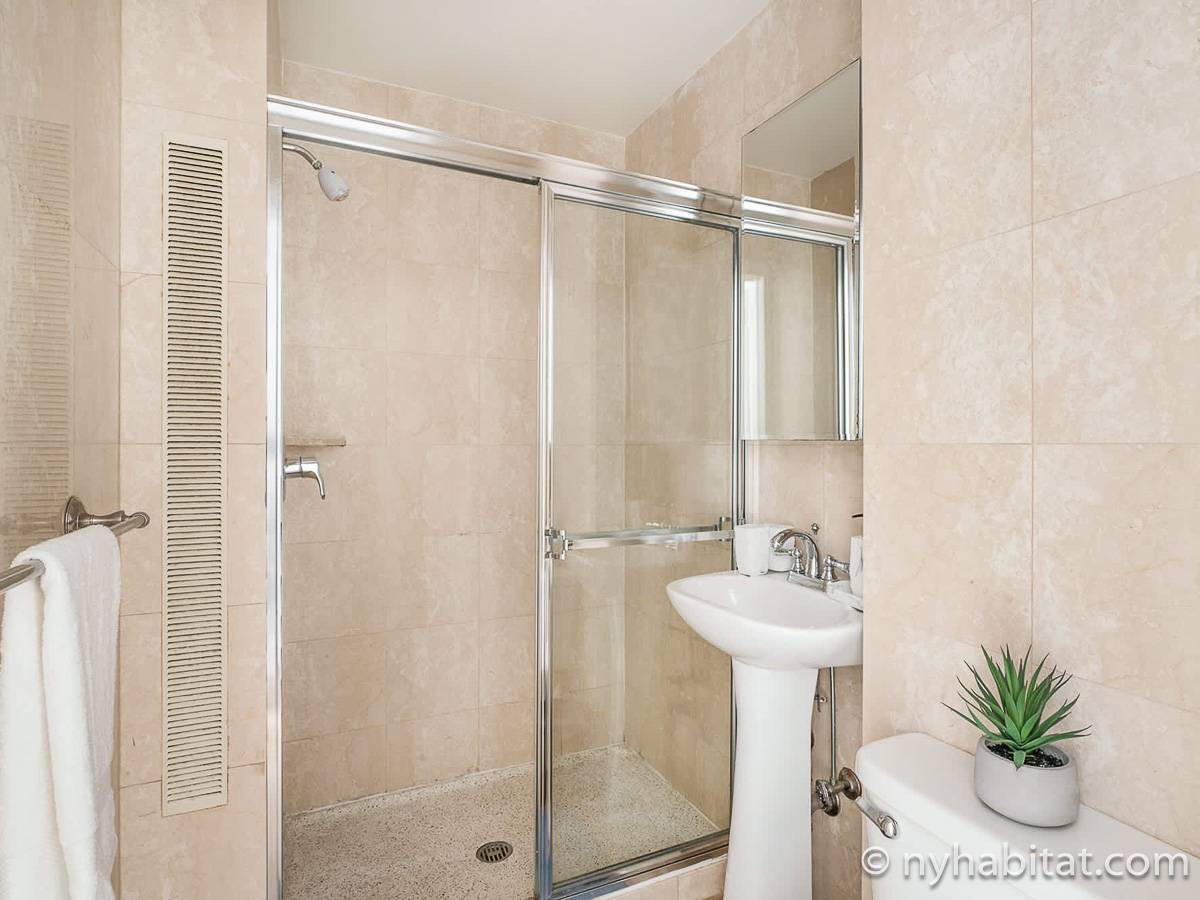 Bathroom - Photo 2 of 2 Bathroom - Photo 2 of 2