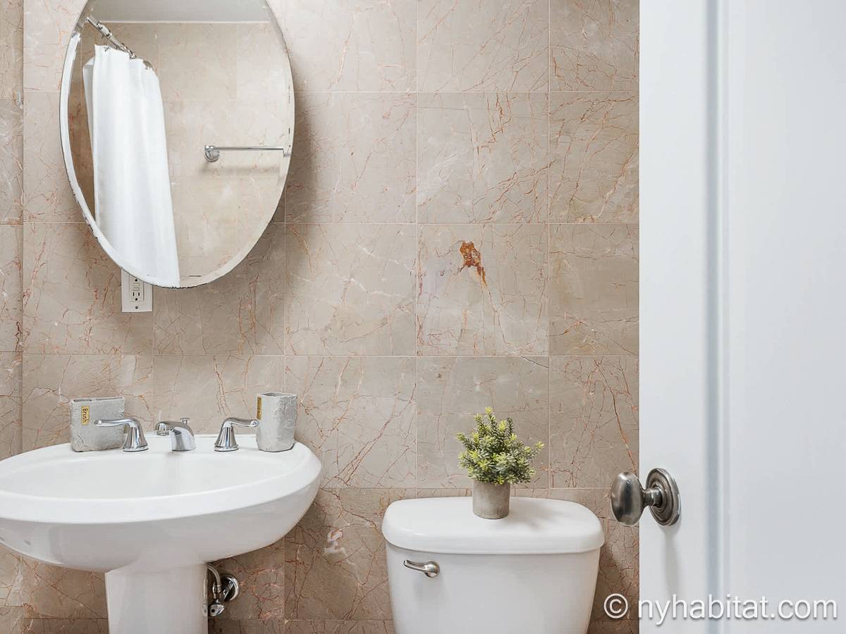 Bathroom - Photo 2 of 2 Bathroom - Photo 2 of 2