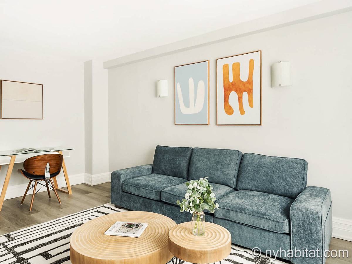 Living room - Photo 3 of 7 Living room - Photo 3 of 7