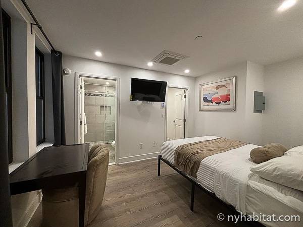 Living room - Photo 2 of 3
