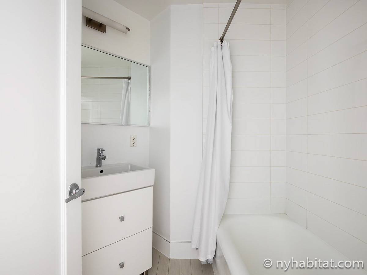 Bathroom 2 - Photo 1 of 1 Bathroom 2 - Photo 1 of 1