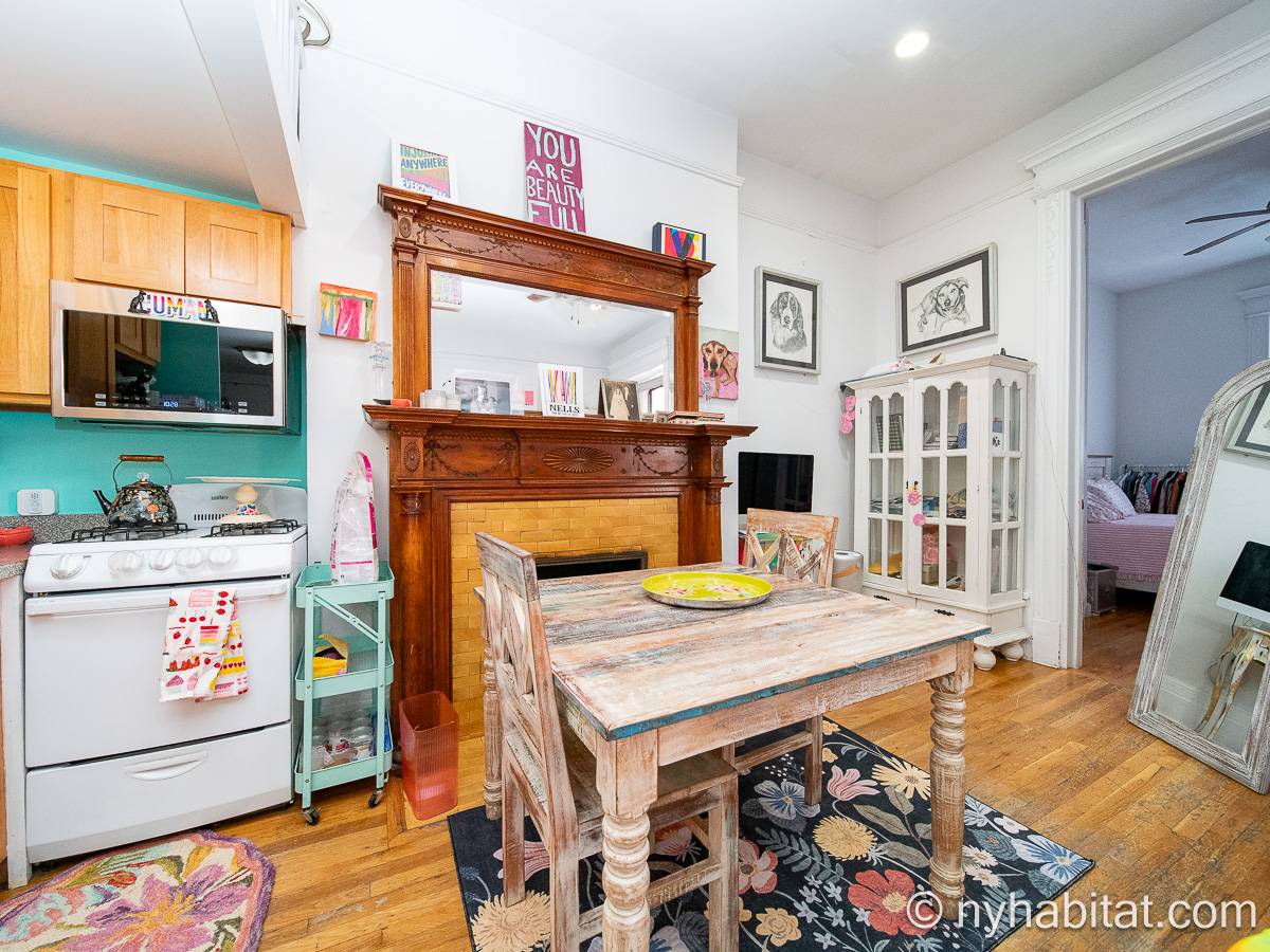 Kitchen - Photo 2 of 3