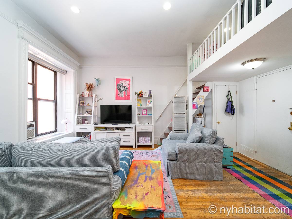 Living room - Photo 1 of 8