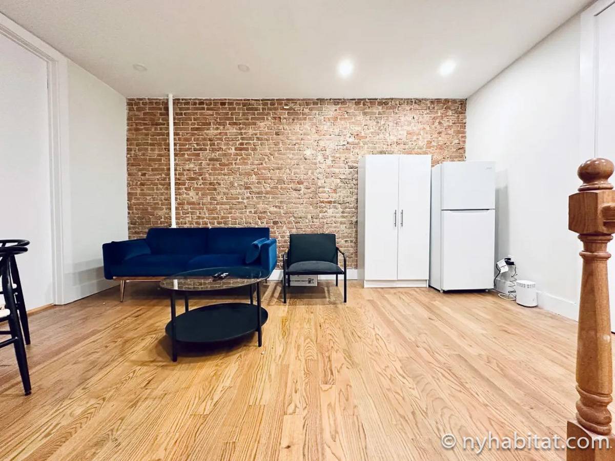 Living room 2 - Photo 2 of 2