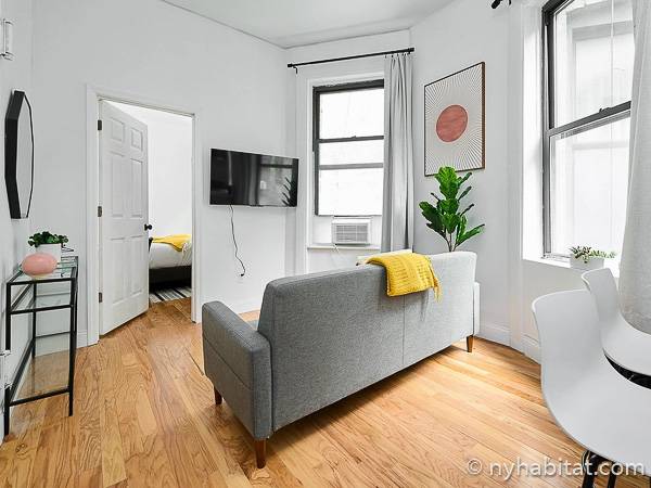 Living room - Photo 2 of 2
