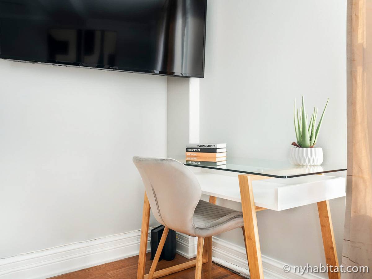 Living room - Photo 10 of 10 Living room - Photo 10 of 10