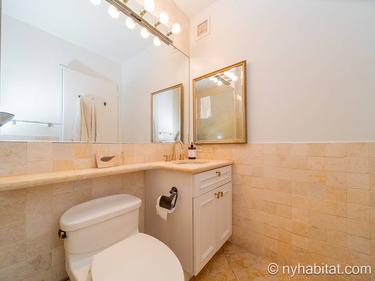 Bathroom 1 - Photo 3 of 3
