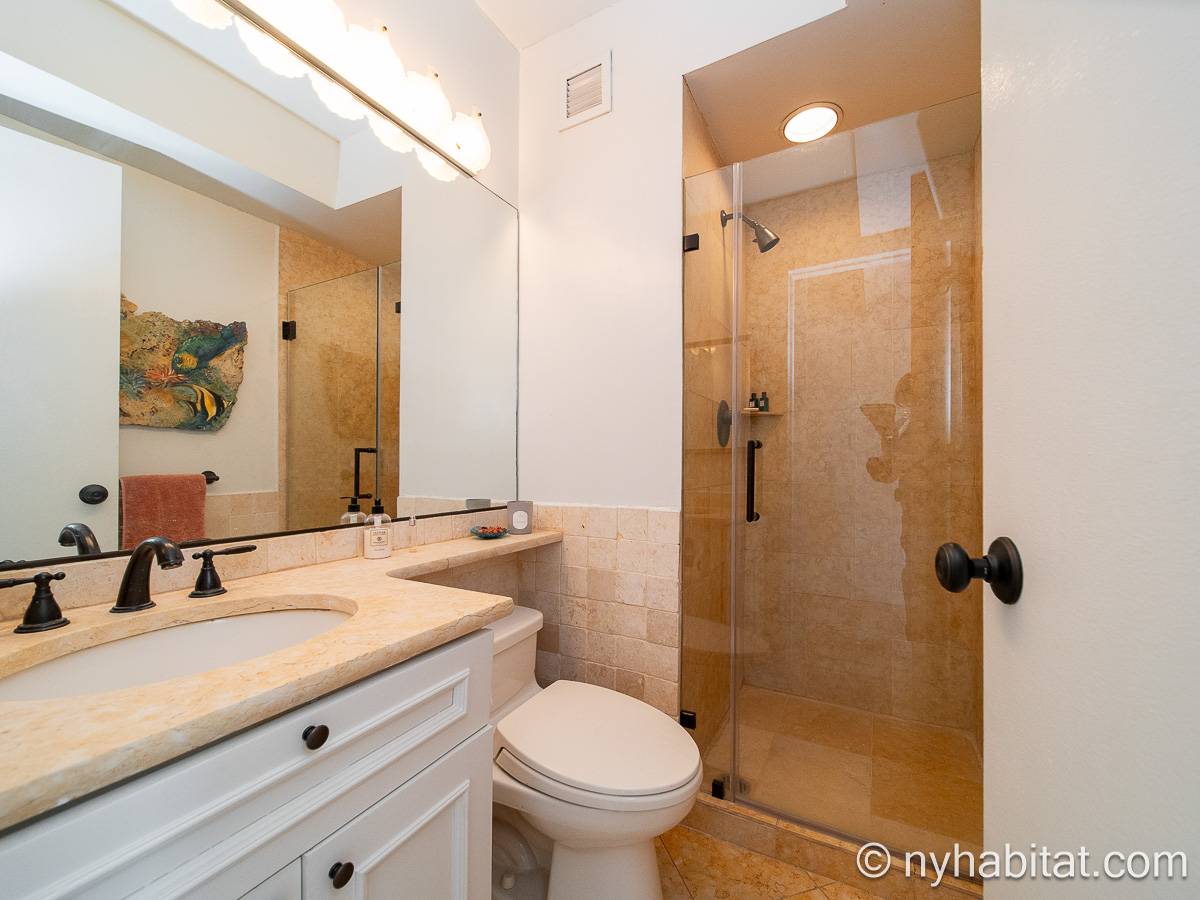 Bathroom 2 - Photo 2 of 3