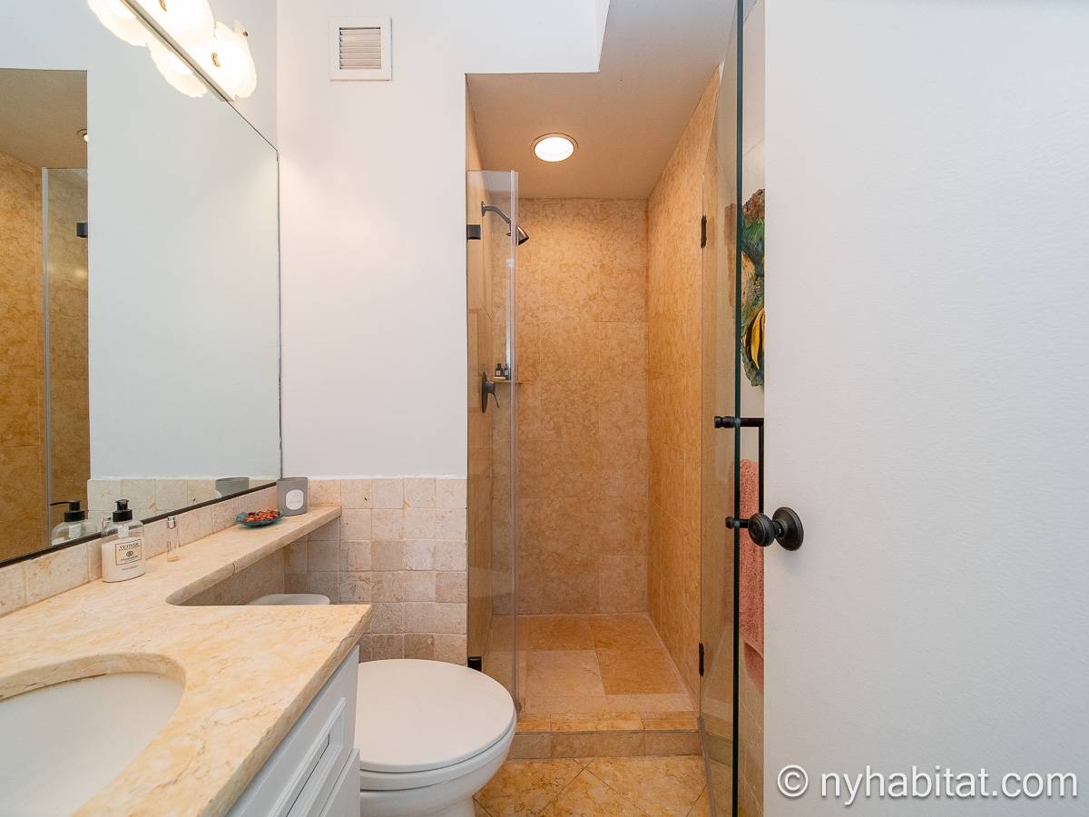 Bathroom 2 - Photo 1 of 3