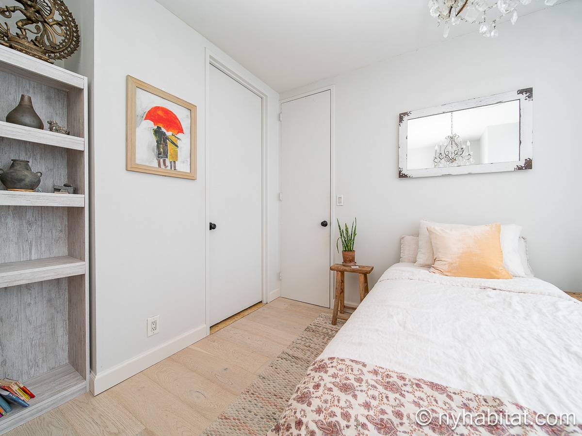 Bedroom 3 - Photo 4 of 10